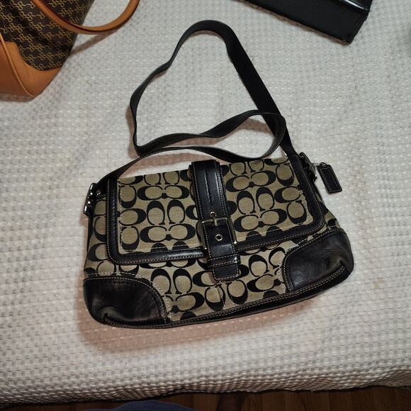 COACH HAMPTON SIGNATURE BLACK SHOULDER BAG - Picture 1 of 7